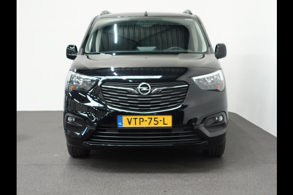 Opel Combo 1.5D L1H1 Edition 3-zits Airco Navigatie  Trekhaak parkeersensoren Opel Combo 1.5D L1H1 Edition 3-zits Airco Navigatie  Trekhaak parkeersensoren