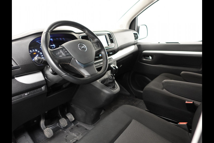Opel Vivaro 2.0 CDTI L3H1 145PK Dubbele Cabine Edition Airco Navigatie Trekhaak Carplay Opel Vivaro 2.0 CDTI L3H1 145PK Dubbele Cabine Edition Airco Navigatie Trekhaak Carplay