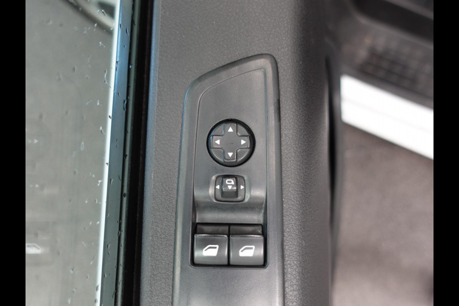 Opel Vivaro 2.0 CDTI L3H1 145PK Dubbele Cabine Edition Airco Navigatie Trekhaak Carplay Opel Vivaro 2.0 CDTI L3H1 145PK Dubbele Cabine Edition Airco Navigatie Trekhaak Carplay