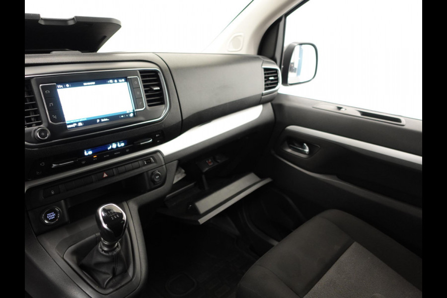 Opel Vivaro 2.0 CDTI L3H1 145PK Dubbele Cabine Edition Airco Navigatie Trekhaak Carplay Opel Vivaro 2.0 CDTI L3H1 145PK Dubbele Cabine Edition Airco Navigatie Trekhaak Carplay