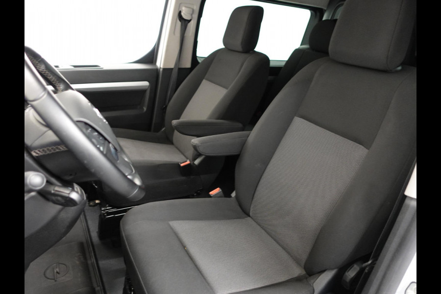 Opel Vivaro 2.0 CDTI L3H1 145PK Dubbele Cabine Edition Airco Navigatie Trekhaak Carplay Opel Vivaro 2.0 CDTI L3H1 145PK Dubbele Cabine Edition Airco Navigatie Trekhaak Carplay