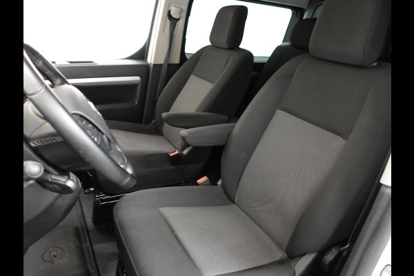 Opel Vivaro 2.0 CDTI L3H1 145PK Dubbele Cabine Edition Airco Navigatie Trekhaak Carplay Opel Vivaro 2.0 CDTI L3H1 145PK Dubbele Cabine Edition Airco Navigatie Trekhaak Carplay