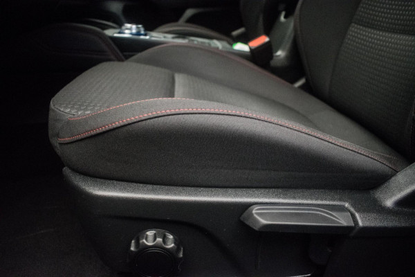 Ford Focus 1.5 150PK EcoBoost ST Line Automaat [ Bang & Olufsen Camera Carplay Adaptive Cruise Control ]