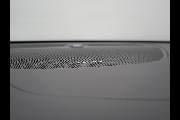 Volvo V60 T8 Twin Engine AWD Inscription Plug In Hybrid 390pk Dealer O.H. PHEV | Trekhaak Af Fabriek | Panodak | Adaptive Cruise | Head Up | Harman & Kardon | Lederen Sportstoelen Memory & Verwarmd | Blis | Pilot Assist | Spotify | Navigatie | Virtual | DAB | Volvo V60 T8 Twin Engine AWD Inscription Plug In Hybrid 390pk Dealer O.H. PHEV | Trekhaak Af Fabriek | Panodak | Adaptive Cruise | Head Up | Harman & Kardon | Lederen Sportstoelen Memory & Verwarmd | Blis | Pilot Assist | Spotify | Navigatie | Virtual | DAB |
