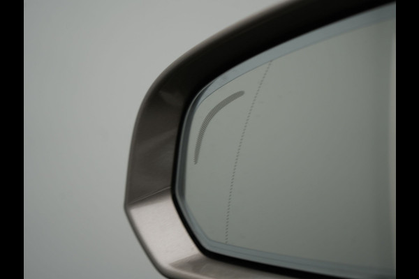 Volvo V60 T8 Twin Engine AWD Inscription Plug In Hybrid 390pk Dealer O.H. PHEV | Trekhaak Af Fabriek | Panodak | Adaptive Cruise | Head Up | Harman & Kardon | Lederen Sportstoelen Memory & Verwarmd | Blis | Pilot Assist | Spotify | Navigatie | Virtual | DAB | Volvo V60 T8 Twin Engine AWD Inscription Plug In Hybrid 390pk Dealer O.H. PHEV | Trekhaak Af Fabriek | Panodak | Adaptive Cruise | Head Up | Harman & Kardon | Lederen Sportstoelen Memory & Verwarmd | Blis | Pilot Assist | Spotify | Navigatie | Virtual | DAB |