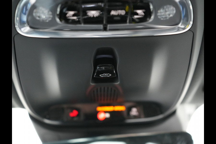 Volvo V60 T8 Twin Engine AWD Inscription Plug In Hybrid 390pk Dealer O.H. PHEV | Trekhaak Af Fabriek | Panodak | Adaptive Cruise | Head Up | Harman & Kardon | Lederen Sportstoelen Memory & Verwarmd | Blis | Pilot Assist | Spotify | Navigatie | Virtual | DAB | Volvo V60 T8 Twin Engine AWD Inscription Plug In Hybrid 390pk Dealer O.H. PHEV | Trekhaak Af Fabriek | Panodak | Adaptive Cruise | Head Up | Harman & Kardon | Lederen Sportstoelen Memory & Verwarmd | Blis | Pilot Assist | Spotify | Navigatie | Virtual | DAB |