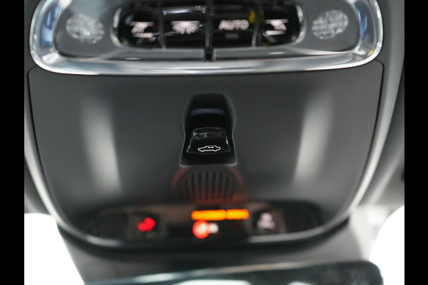 Volvo V60 T8 Twin Engine AWD Inscription Plug In Hybrid 390pk Dealer O.H. PHEV | Trekhaak Af Fabriek | Panodak | Adaptive Cruise | Head Up | Harman & Kardon | Lederen Sportstoelen Memory & Verwarmd | Blis | Pilot Assist | Spotify | Navigatie | Virtual | DAB | Volvo V60 T8 Twin Engine AWD Inscription Plug In Hybrid 390pk Dealer O.H. PHEV | Trekhaak Af Fabriek | Panodak | Adaptive Cruise | Head Up | Harman & Kardon | Lederen Sportstoelen Memory & Verwarmd | Blis | Pilot Assist | Spotify | Navigatie | Virtual | DAB |