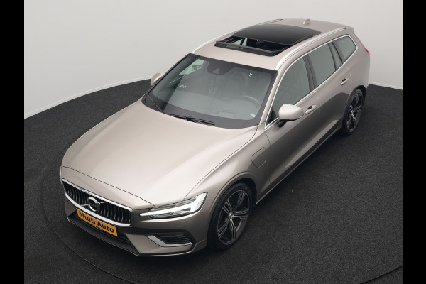 Volvo V60 T8 Twin Engine AWD Inscription Plug In Hybrid 390pk Dealer O.H. PHEV | Trekhaak Af Fabriek | Panodak | Adaptive Cruise | Head Up | Harman & Kardon | Lederen Sportstoelen Memory & Verwarmd | Blis | Pilot Assist | Spotify | Navigatie | Virtual | DAB | Volvo V60 T8 Twin Engine AWD Inscription Plug In Hybrid 390pk Dealer O.H. PHEV | Trekhaak Af Fabriek | Panodak | Adaptive Cruise | Head Up | Harman & Kardon | Lederen Sportstoelen Memory & Verwarmd | Blis | Pilot Assist | Spotify | Navigatie | Virtual | DAB |