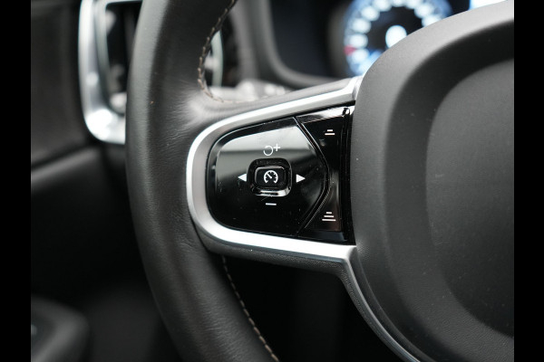 Volvo V60 T8 Twin Engine AWD Inscription Plug In Hybrid 390pk Dealer O.H. PHEV | Trekhaak Af Fabriek | Panodak | Adaptive Cruise | Head Up | Harman & Kardon | Lederen Sportstoelen Memory & Verwarmd | Blis | Pilot Assist | Spotify | Navigatie | Virtual | DAB | Volvo V60 T8 Twin Engine AWD Inscription Plug In Hybrid 390pk Dealer O.H. PHEV | Trekhaak Af Fabriek | Panodak | Adaptive Cruise | Head Up | Harman & Kardon | Lederen Sportstoelen Memory & Verwarmd | Blis | Pilot Assist | Spotify | Navigatie | Virtual | DAB |