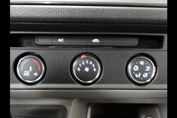 Volkswagen Crafter 177pk Automaat L3H3/ L2H2 Highline Camera Apple Carplay/Android Auto Airco Cruise control Euro6 Volkswagen Crafter 177pk Automaat L3H3/ L2H2 Highline Camera Apple Carplay/Android Auto Airco Cruise control Euro6