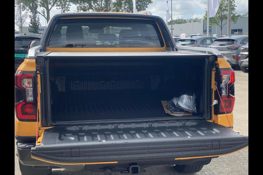 Ford Ranger 2.3 PHEV Wildtrak Double Cab 281pk | 0,99% Renteactie | SCI | 5 persoons! | Technology Pack Plus Trailer | Cargo Area Pack | Power Rollertop | Prijs excl. BTW incl. BPM | laadkabel mode 3 16A | Rijklaar