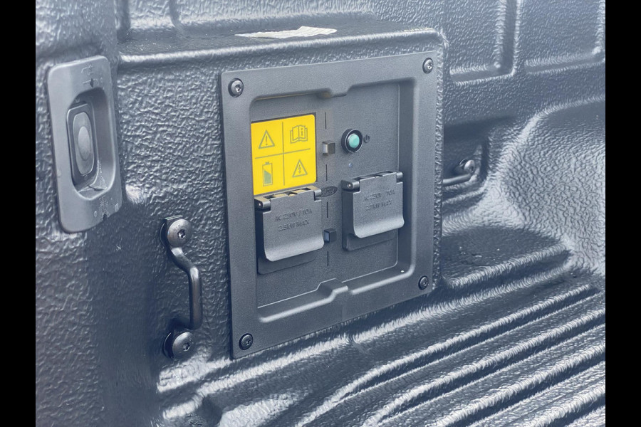 Ford Ranger 2.3 PHEV Wildtrak Double Cab 281pk | 0,99% Renteactie | SCI | 5 persoons! | Technology Pack Plus Trailer | Cargo Area Pack | Power Rollertop | Prijs excl. BTW incl. BPM | laadkabel mode 3 16A | Rijklaar