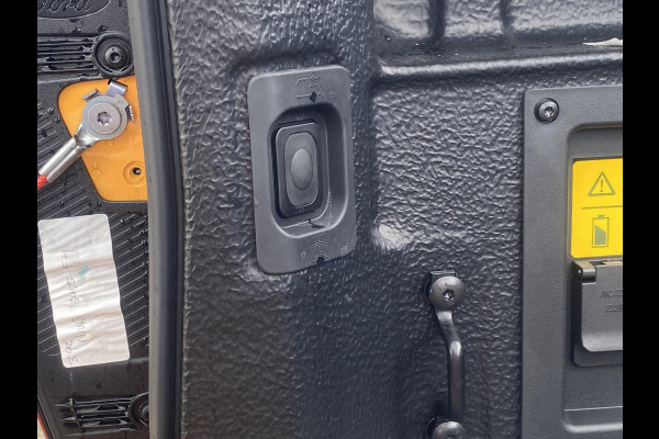 Ford Ranger 2.3 PHEV Wildtrak Double Cab 281pk | 0,99% Renteactie | SCI | 5 persoons! | Technology Pack Plus Trailer | Cargo Area Pack | Power Rollertop | Prijs excl. BTW incl. BPM | laadkabel mode 3 16A | Rijklaar