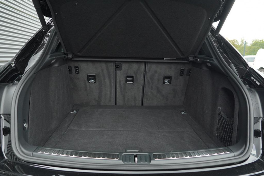 Porsche Macan 2.0 / Panoramadak / Incl BTW / 20''  / Stoelverwarming