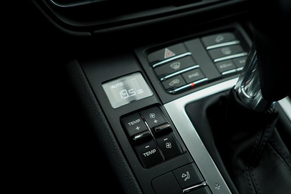 Porsche Macan 2.0 / Panoramadak / Incl BTW / 20''  / Stoelverwarming