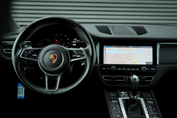 Porsche Macan 2.0 / Panoramadak / Incl BTW / 20''  / Stoelverwarming