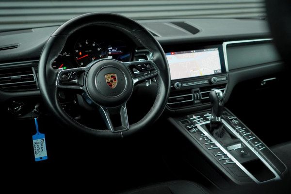 Porsche Macan 2.0 / Panoramadak / Incl BTW / 20''  / Stoelverwarming