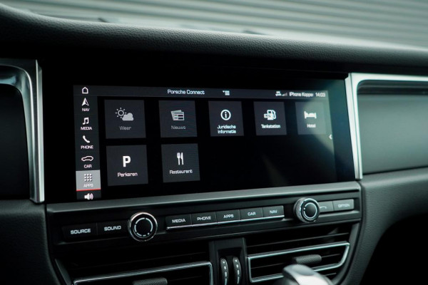 Porsche Macan 2.0 / Panoramadak / Incl BTW / 20''  / Stoelverwarming