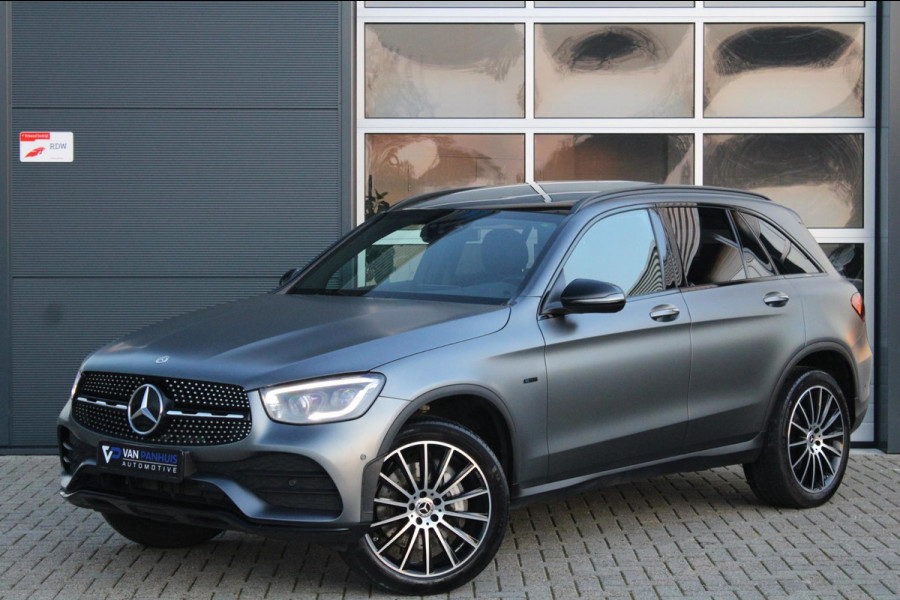 Mercedes-Benz GLC 300e 4MATIC AMG-Line | Pano | Burmester | 20''