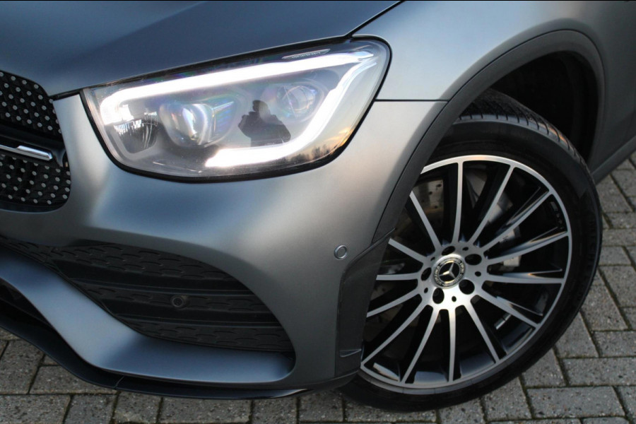 Mercedes-Benz GLC 300e 4MATIC AMG-Line | Pano | Burmester | 20''