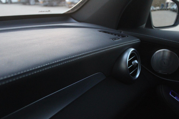 Mercedes-Benz GLC 300e 4MATIC AMG-Line | Pano | Burmester | 20''