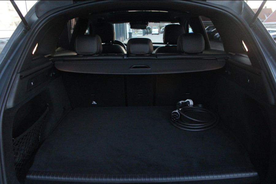Mercedes-Benz GLC 300e 4MATIC AMG-Line | Pano | Burmester | 20''