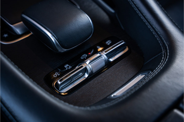 Mercedes-Benz GLS AMG GLS63 4MATIC - Panorama | Burmester | Luchtvering | Elek. Trekhaak | Massage Mercedes-Benz GLS AMG GLS63 4MATIC - Panorama | Burmester | Luchtvering | Elek. Trekhaak | Massage