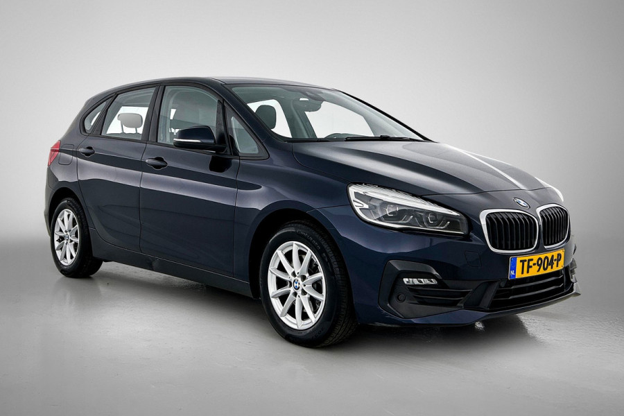 BMW 2 Serie Active Tourer 218i Executive Launch Edition(NL-auto, Dealer OnderH, Camera, Navi, Parkeersensoren, Sportstoelen, Etc) BMW 2 Serie Active Tourer 218i Executive Launch Edition(NL-auto, Dealer OnderH, Camera, Navi, Parkeersensoren, Sportstoelen, Etc)