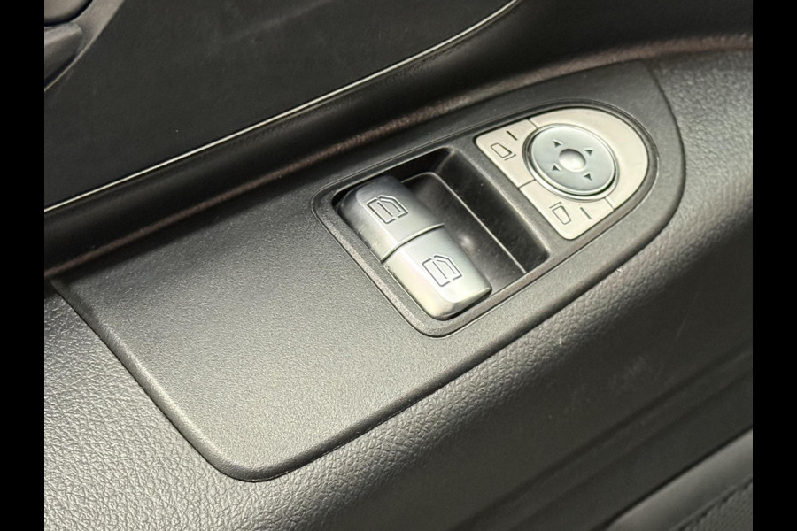 Mercedes-Benz Vito 114 CDI Lang Navi Automaat Bluetooth Camera Trekhaak Mercedes-Benz Vito 114 CDI Lang Navi Automaat Bluetooth Camera Trekhaak