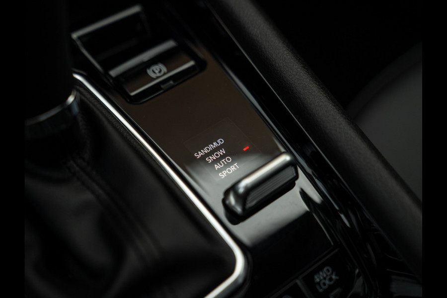 Jeep Compass 4xe Plug-in Hybrid Limited | Pano-dak | 360 camera | CarPlay | 19 inch Jeep Compass 4xe Plug-in Hybrid Limited | Pano-dak | 360 camera | CarPlay | 19 inch