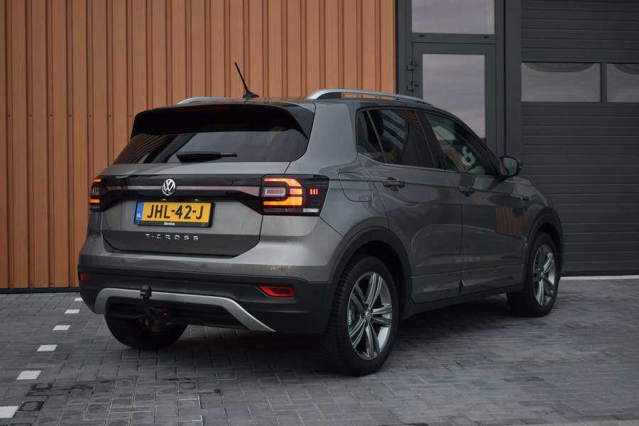 Volkswagen T-Cross 1.0 TSI 116pk DSG R-line | Camera | Virtual | Trekhaak Volkswagen T-Cross 1.0 TSI 116pk DSG R-line | Camera | Virtual | Trekhaak