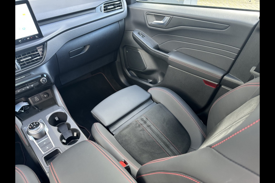 Ford Kuga 2.5 PHEV ST-Line X TREKHAAK! PANODAK! TECHPACK! WINTERPACK! Ford Kuga 2.5 PHEV ST-Line X TREKHAAK! PANODAK! TECHPACK! WINTERPACK!