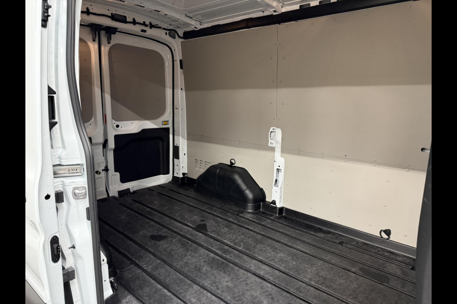 Ford Transit 290 2.0 TDCI L2H2 Trend Airco Bluetooth Camera  Cruise Control Ford Transit 290 2.0 TDCI L2H2 Trend Airco Bluetooth Camera  Cruise Control