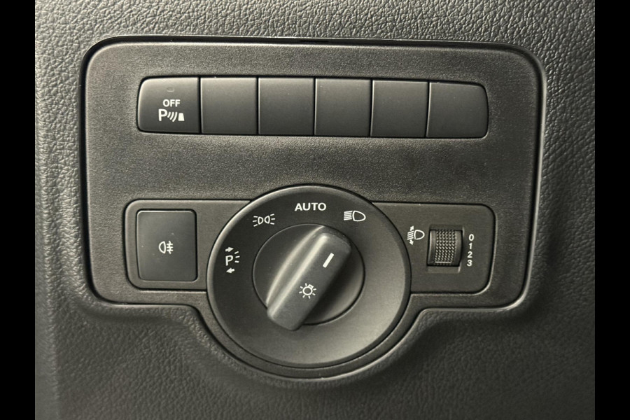 Mercedes-Benz Vito 114 CDI Lang Navi Automaat Bluetooth Camera Trekhaak Mercedes-Benz Vito 114 CDI Lang Navi Automaat Bluetooth Camera Trekhaak