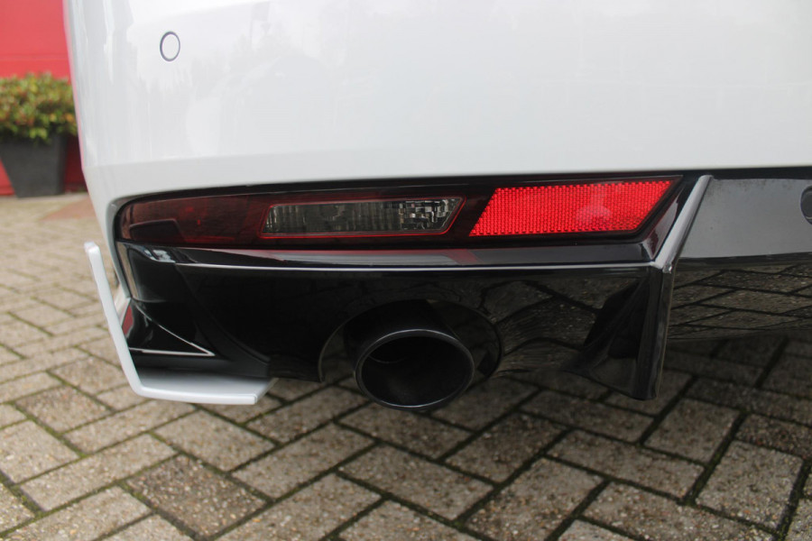 Peugeot 508 SW PSE 1.6 HYbrid 360PK AWD | PANORAMISCH SCHUIF/KANTELDAK | FOCAL® PREMIUM AUDIOSYSTEEMPEUGEOT MET 10 SPEAKERS | MATRIX KOPLAMPEN | BLAUWE LED-SFEERVERLICHTING |360 HD PARKEERCAMERA'S | VERWARMDE VOORRUITRAND | DRAADLOOS APPLECARPLAY/ANDROID AUTO | NAVIGATIE | ADAPTIEVE CRUISE CONTROL | SPORT HIGH PERFORMANCE ONDERSTEL | ACTIVE SUSPENSION CONTROL | ANTIDIEFSTAL PACK (ALARM) | NIGHT VISION | 20" LICHTMETALEN ''EXXAR'' VELGEN | VERWARMBARE AGR SPORTSTOELEN MET MASSAGEFUNCTIE | BEKLEDING ''NAPPA LEDER''/ALCANTARA/3D STOF PSE | ELEKTRISCH BEDIENBARE ACHTERKLEP | REMKLAUWE Peugeot 508 SW PSE 1.6 HYbrid 360PK AWD | PANORAMISCH SCHUIF/KANTELDAK | FOCAL® PREMIUM AUDIOSYSTEEMPEUGEOT MET 10 SPEAKERS | MATRIX KOPLAMPEN | BLAUWE LED-SFEERVERLICHTING |360 HD PARKEERCAMERA'S | VERWARMDE VOORRUITRAND | DRAADLOOS APPLECARPLAY/ANDROID AUTO | NAVIGATIE | ADAPTIEVE CRUISE CONTROL | SPORT HIGH PERFORMANCE ONDERSTEL | ACTIVE SUSPENSION CONTROL | ANTIDIEFSTAL PACK (ALARM) | NIGHT VISION | 20" LICHTMETALEN ''EXXAR'' VELGEN | VERWARMBARE AGR SPORTSTOELEN MET MASSAGEFUNCTIE | BEKLEDING ''NAPPA LEDER''/ALCANTARA/3D STOF PSE | ELEKTRISCH BEDIENBARE ACHTERKLEP | REMKLAUWE