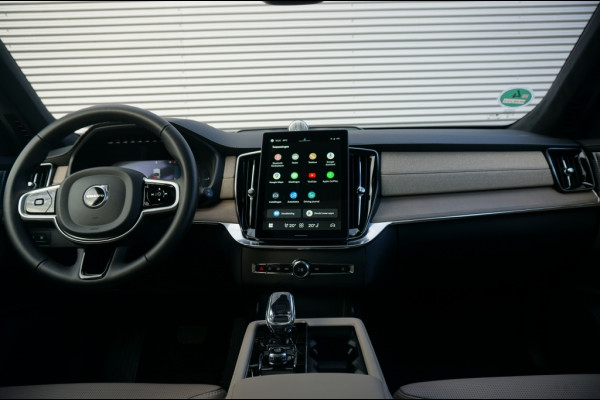 Volvo XC90 455PK PHEV Ultra Dark MY25 LEDER PAKKET | MASSAGESTOEL | B&W AUD Volvo XC90 455PK PHEV Ultra Dark MY25 LEDER PAKKET | MASSAGESTOEL | B&W AUD