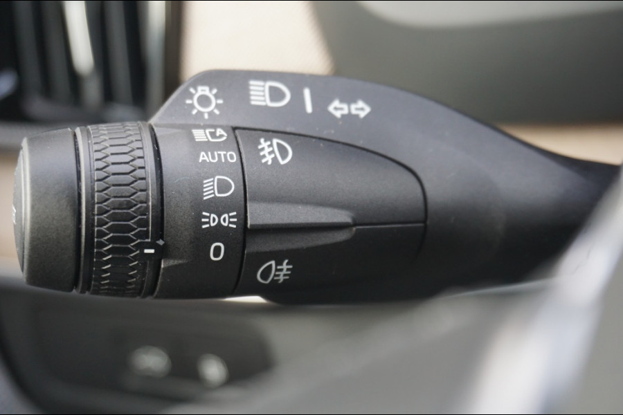 Volvo XC90 455PK PHEV Ultra Dark MY25 LEDER PAKKET | MASSAGESTOEL | B&W AUD Volvo XC90 455PK PHEV Ultra Dark MY25 LEDER PAKKET | MASSAGESTOEL | B&W AUD