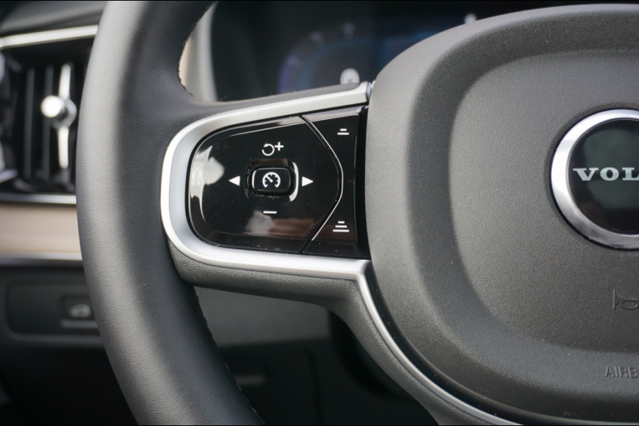 Volvo XC90 455PK PHEV Ultra Dark MY25 LEDER PAKKET | MASSAGESTOEL | B&W AUD Volvo XC90 455PK PHEV Ultra Dark MY25 LEDER PAKKET | MASSAGESTOEL | B&W AUD