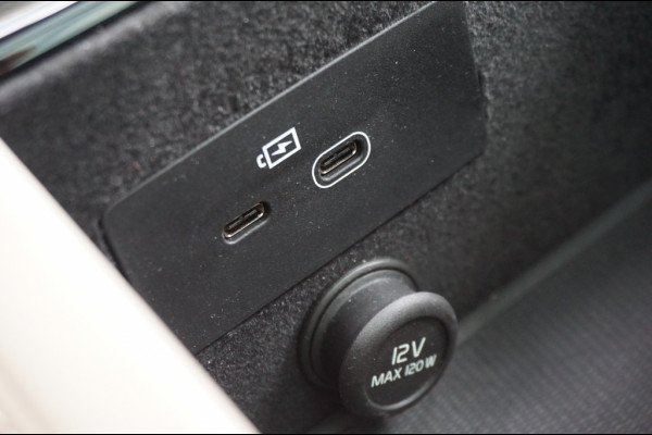 Volvo XC90 455PK PHEV Ultra Dark MY25 LEDER PAKKET | MASSAGESTOEL | B&W AUD Volvo XC90 455PK PHEV Ultra Dark MY25 LEDER PAKKET | MASSAGESTOEL | B&W AUD