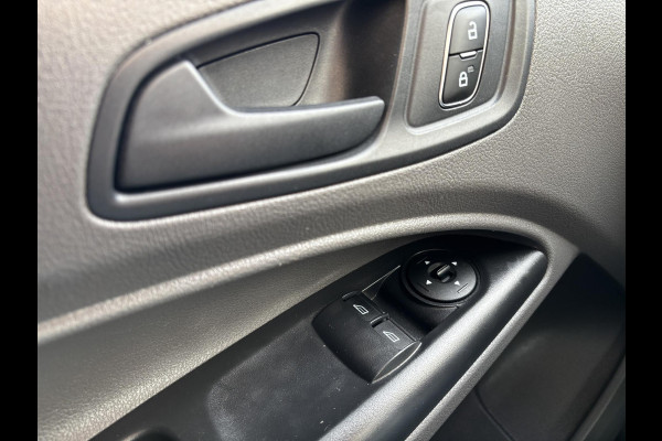 Ford Transit Connect 1.5 EcoBlue L1 Trend*A/C*HAAK*TEL*CAM*3PERS* Ford Transit Connect 1.5 EcoBlue L1 Trend*A/C*HAAK*TEL*CAM*3PERS*