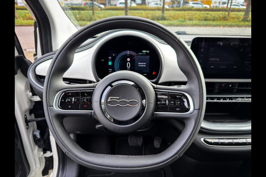 Fiat 500 Icon 42 kWh Navi|Long range|CarPlay|Cruise|Keyless start