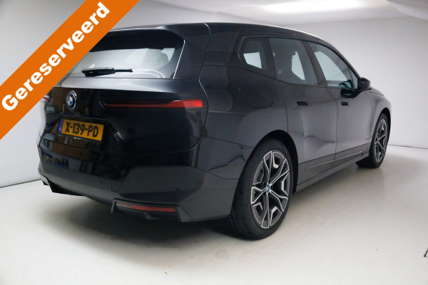 BMW iX xDrive50 112 kWh | Panoramadak | Trekhaak | Luchtvering | Harman Kardon | 24 maanden Premium Selection garantie, Driving assistant, Comfort Access, Headup BMW iX xDrive50 112 kWh | Panoramadak | Trekhaak | Luchtvering | Harman Kardon | 24 maanden Premium Selection garantie, Driving assistant, Comfort Access, Headup