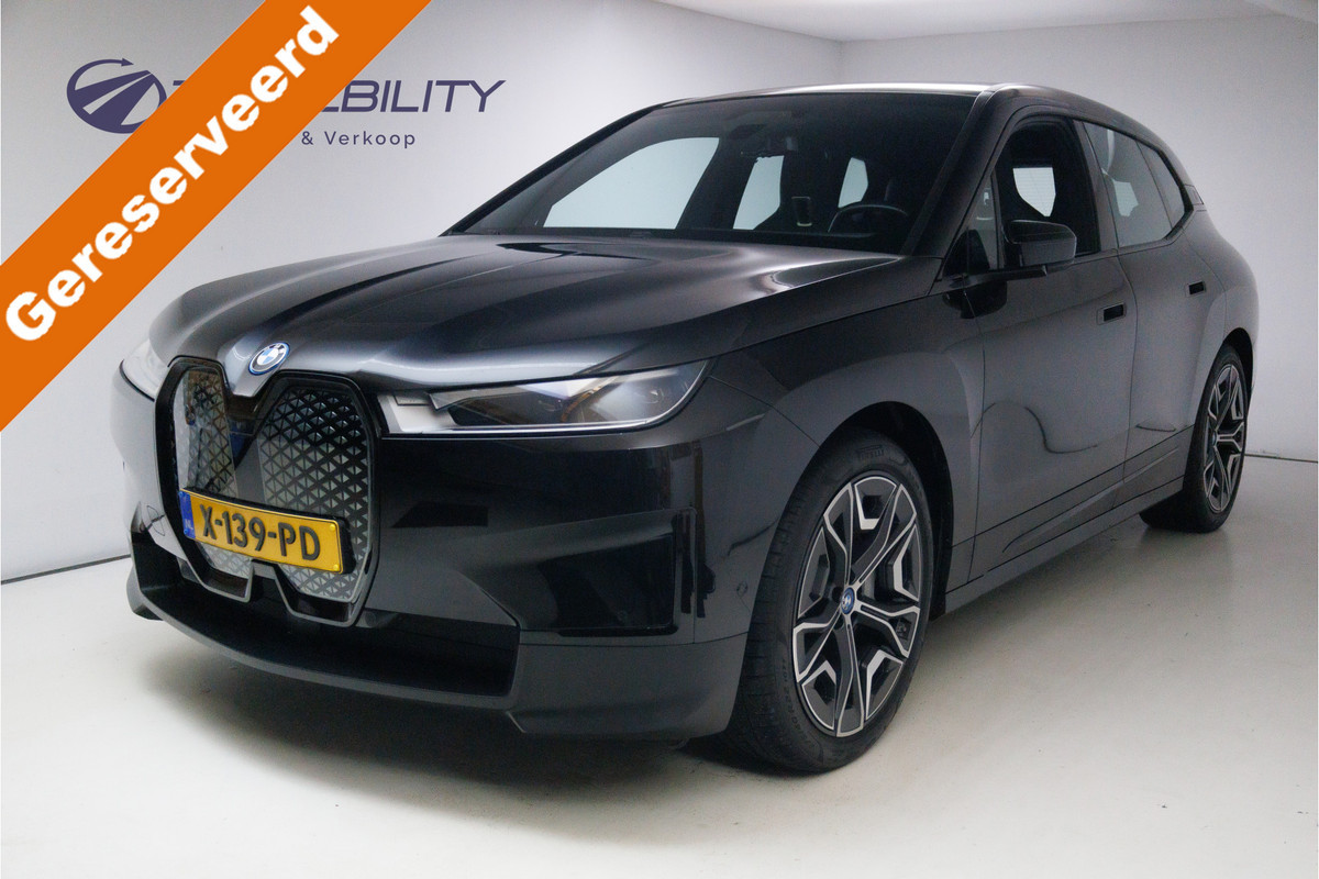 BMW iX xDrive50 112 kWh | Panoramadak | Trekhaak | Luchtvering | Harman Kardon | 24 maanden Premium Selection garantie, Driving assistant, Comfort Access, Headup BMW iX xDrive50 112 kWh | Panoramadak | Trekhaak | Luchtvering | Harman Kardon | 24 maanden Premium Selection garantie, Driving assistant, Comfort Access, Headup