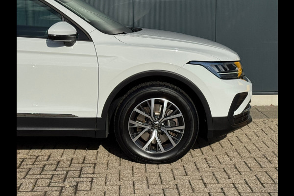 Volkswagen Tiguan 1.4 TSI eHybrid Life * Navigatie * Stoelverwarming * Virtual Cockpit * Adaptieve Cruise Control *