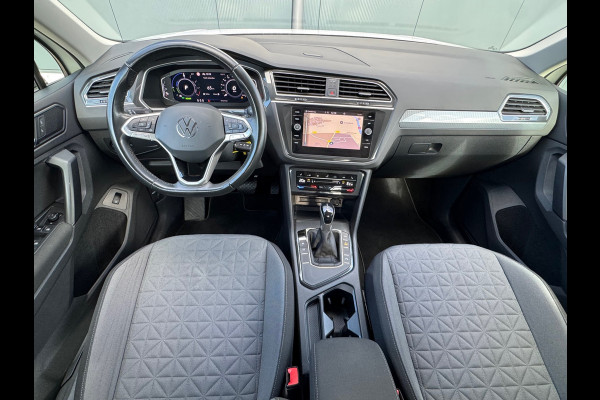 Volkswagen Tiguan 1.4 TSI eHybrid Life * Navigatie * Stoelverwarming * Virtual Cockpit * Adaptieve Cruise Control *