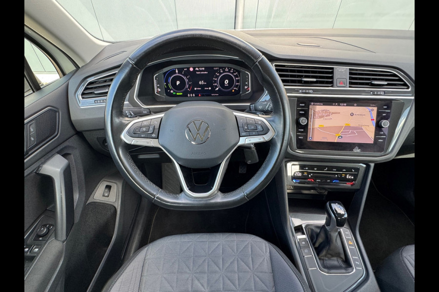 Volkswagen Tiguan 1.4 TSI eHybrid Life * Navigatie * Stoelverwarming * Virtual Cockpit * Adaptieve Cruise Control *