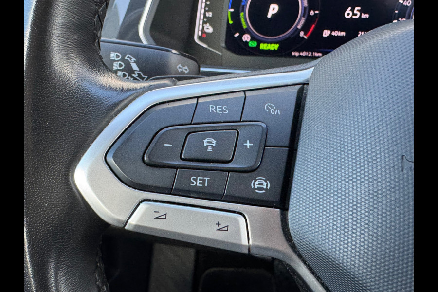 Volkswagen Tiguan 1.4 TSI eHybrid Life * Navigatie * Stoelverwarming * Virtual Cockpit * Adaptieve Cruise Control *