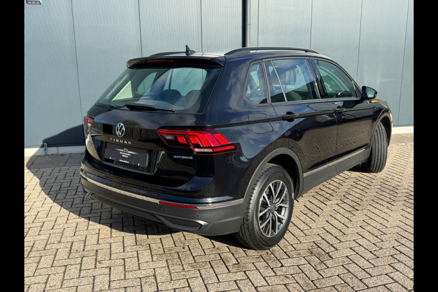 Volkswagen Tiguan 1.4 TSI eHybrid Life * Trekhaak * Matrix Led * Stuurverwarming * El. Klep *