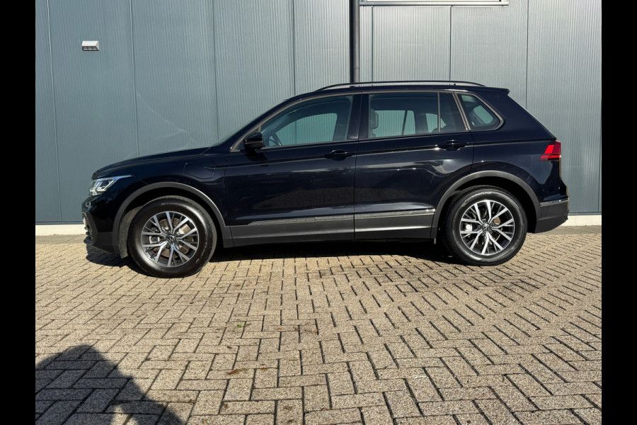 Volkswagen Tiguan 1.4 TSI eHybrid Life * Trekhaak * Matrix Led * Stuurverwarming * El. Klep *