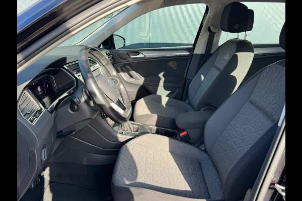 Volkswagen Tiguan 1.4 TSI eHybrid Life * Trekhaak * Matrix Led * Stuurverwarming * El. Klep *